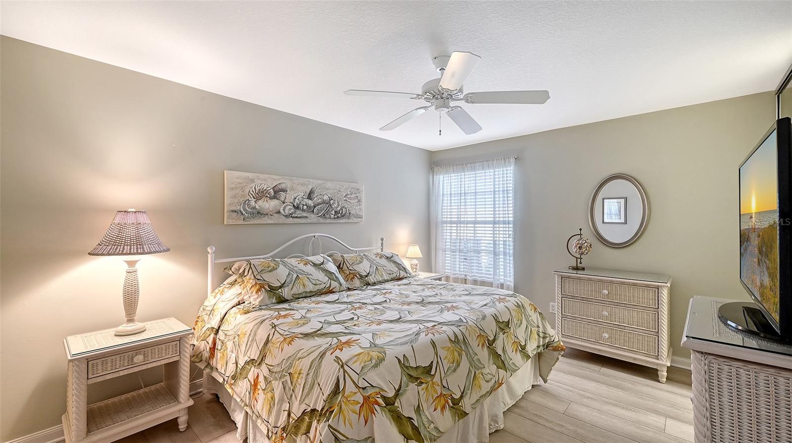 Image 20 of 100 For 7541 Pesaro Drive