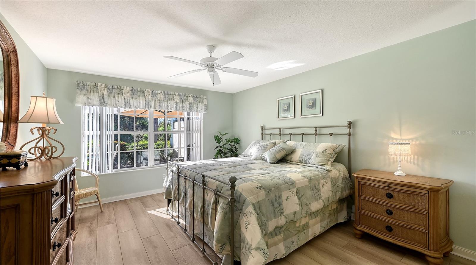 Image 24 of 100 For 7541 Pesaro Drive