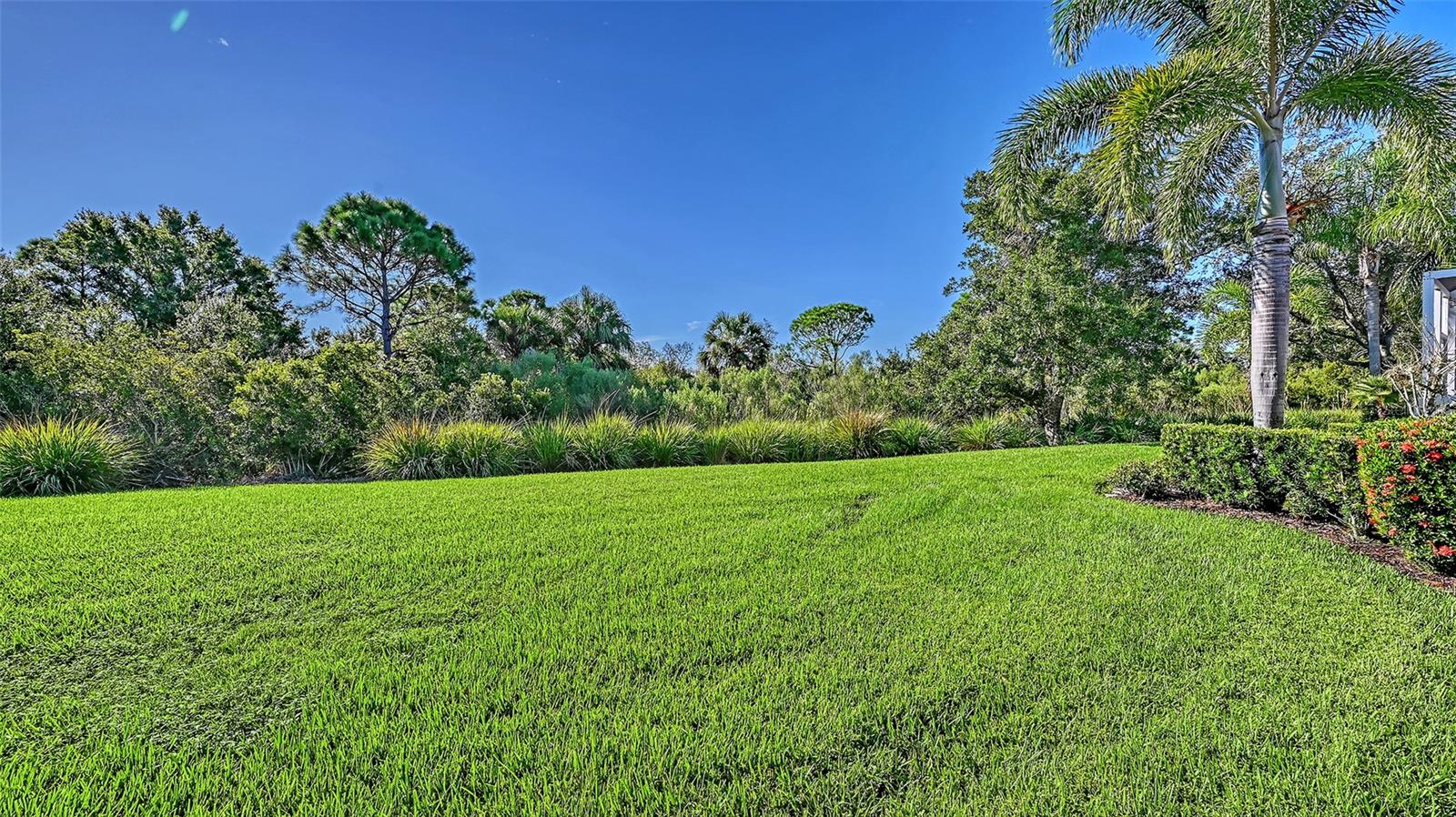 Image 33 of 100 For 7541 Pesaro Drive