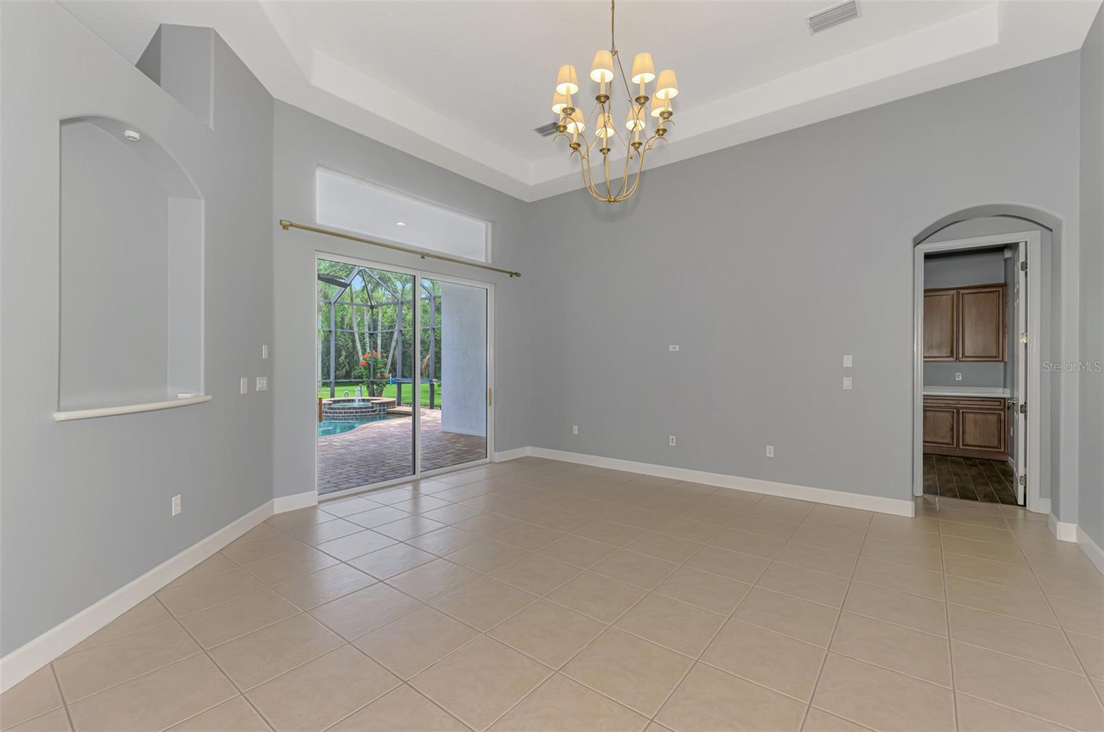 Image 19 of 89 For 14711 2nd Avenue Circle Ne