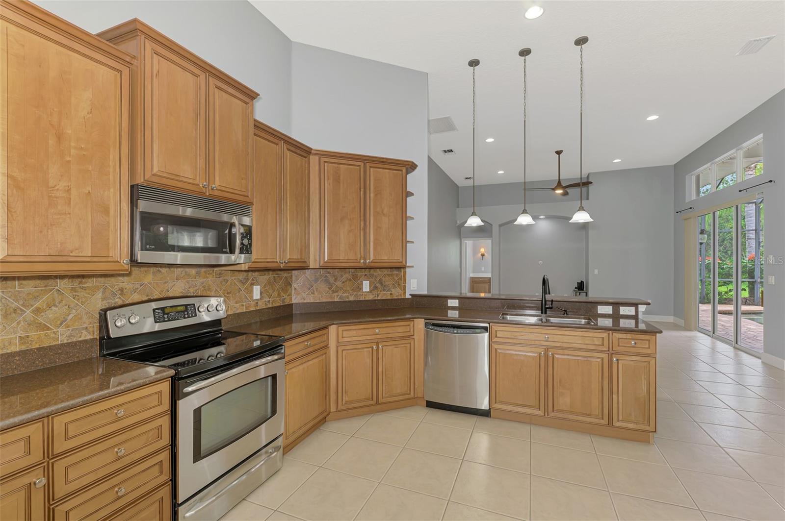 Image 37 of 89 For 14711 2nd Avenue Circle Ne