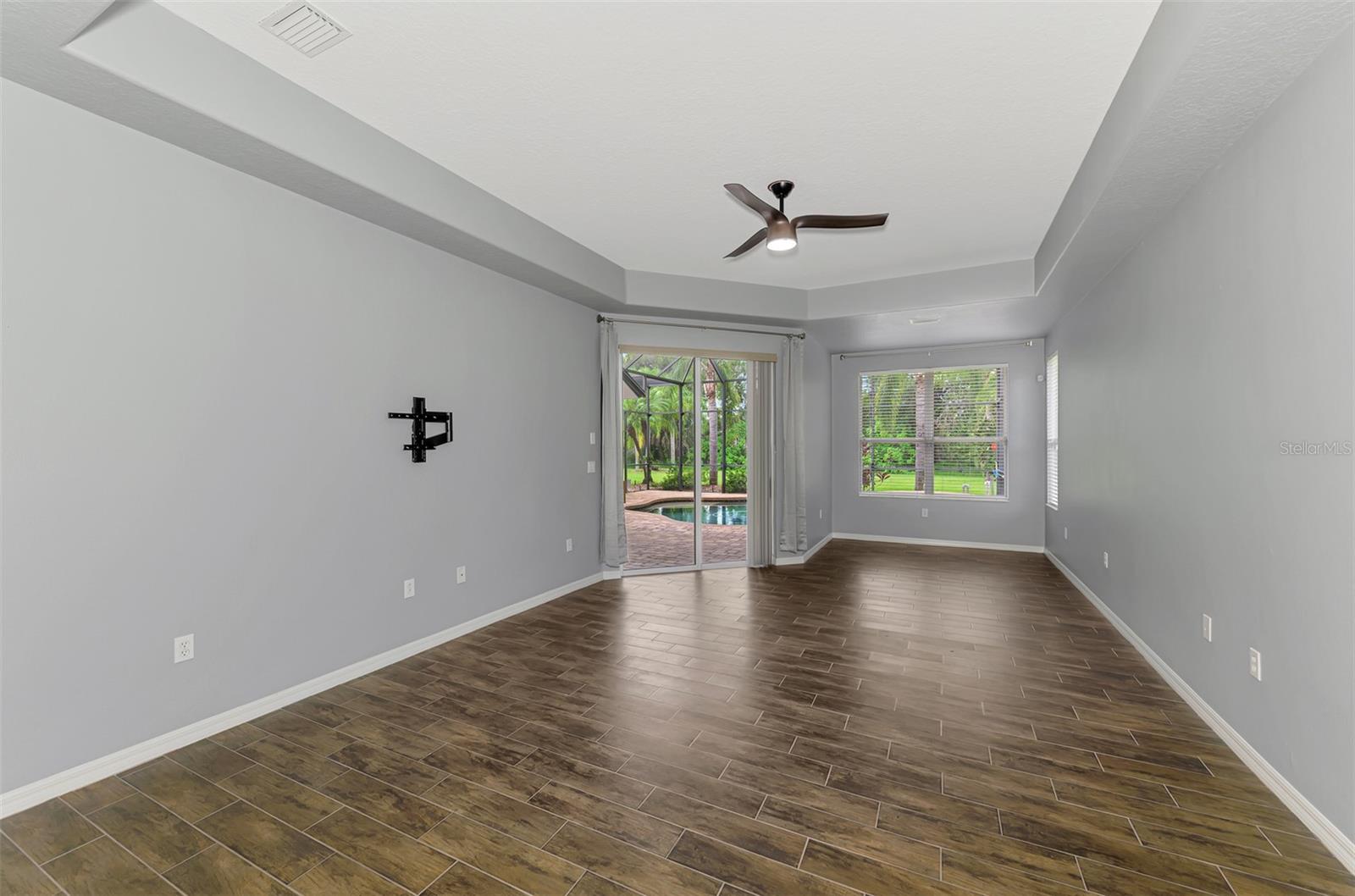 Image 41 of 89 For 14711 2nd Avenue Circle Ne