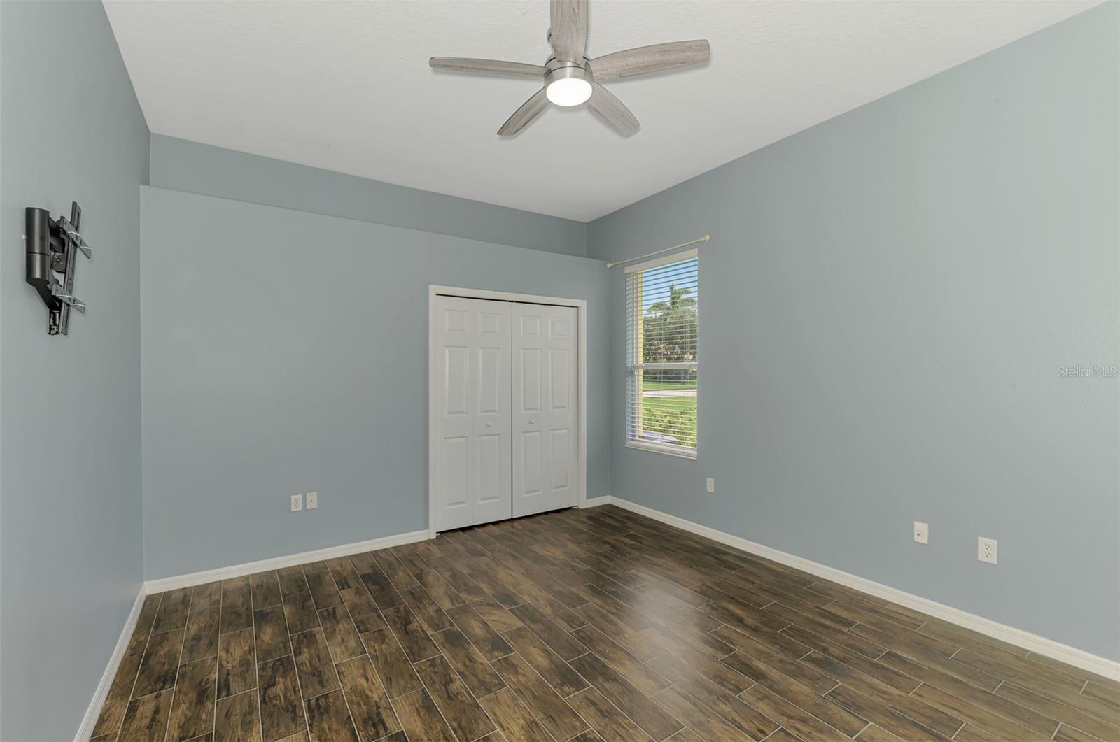 Image 57 of 89 For 14711 2nd Avenue Circle Ne