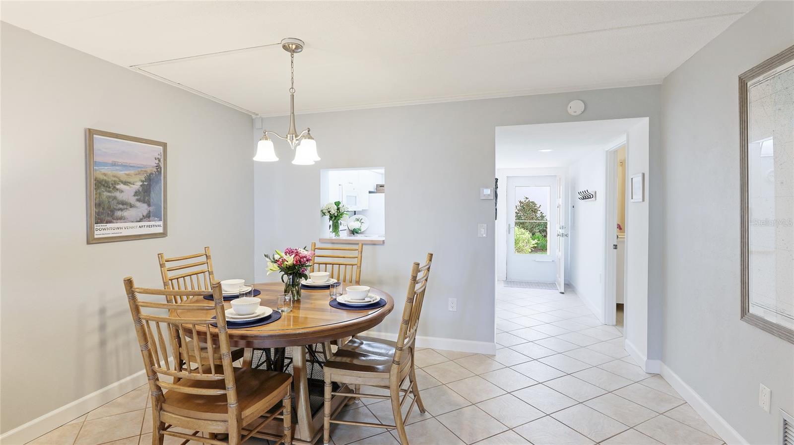 Image 11 of 54 For 260 Santa Maria Street 110