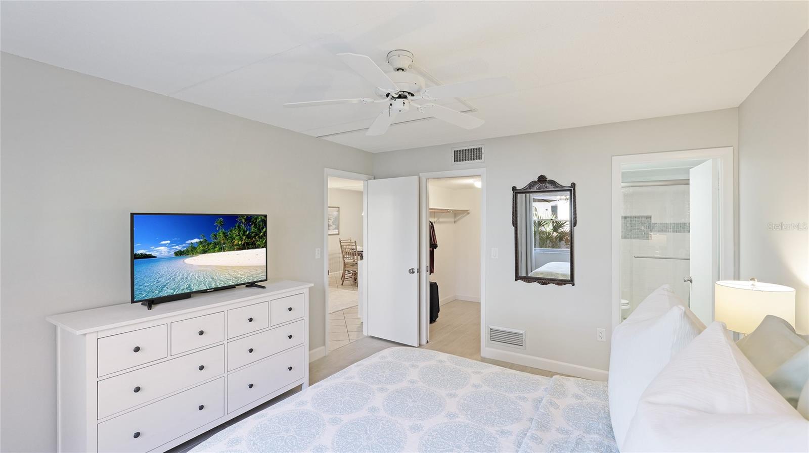 Image 18 of 54 For 260 Santa Maria Street 110