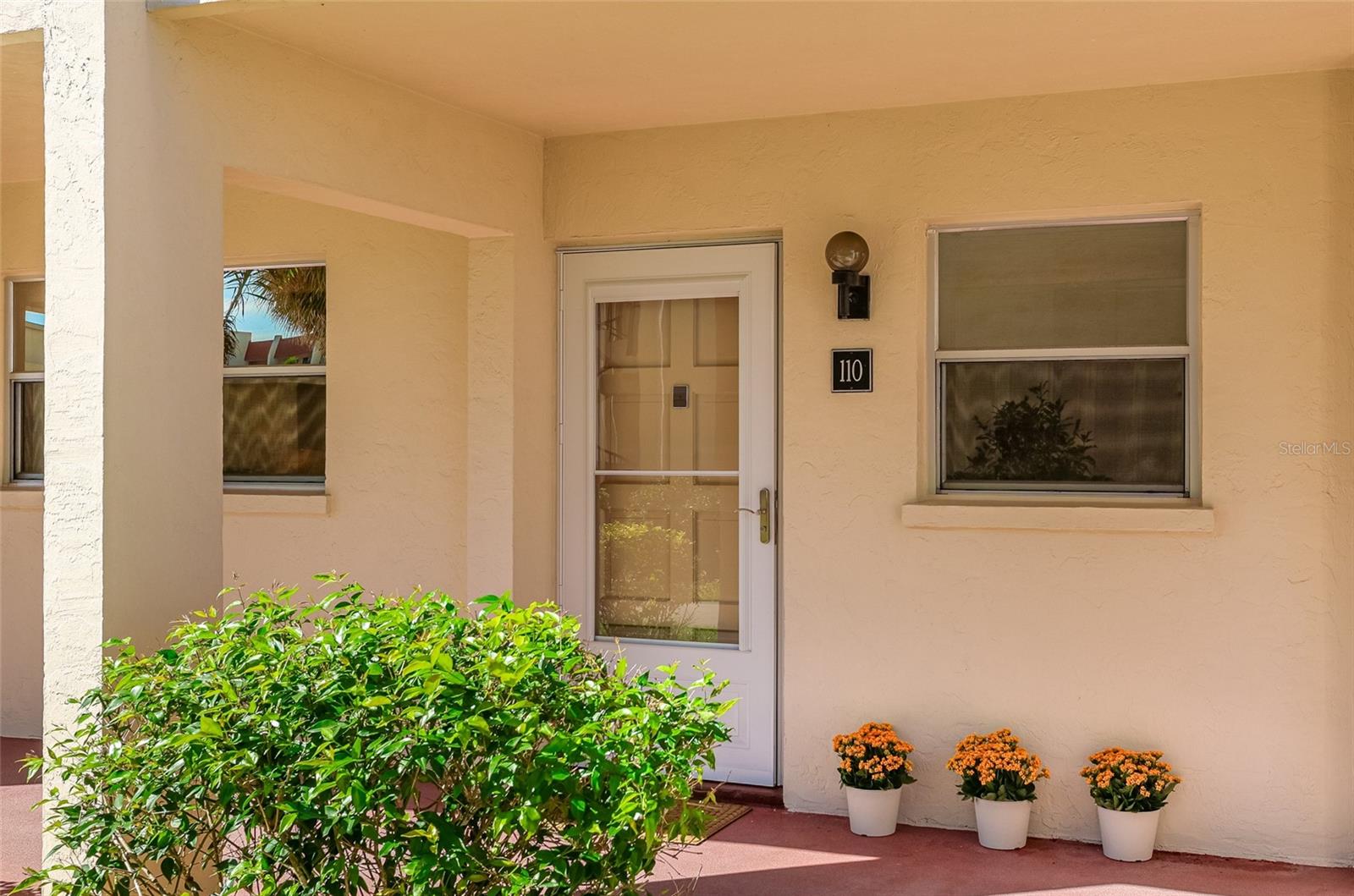 Image 4 of 54 For 260 Santa Maria Street 110