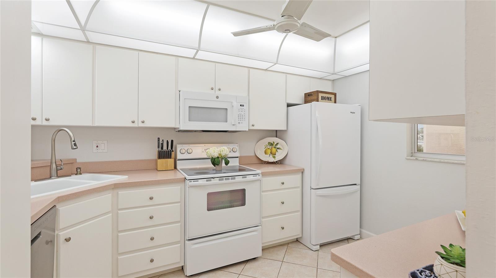 Image 7 of 54 For 260 Santa Maria Street 110