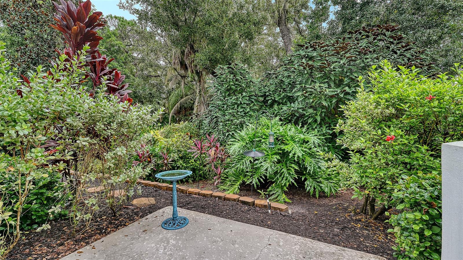 Image 18 of 72 For 7622 Whitebridge Glen