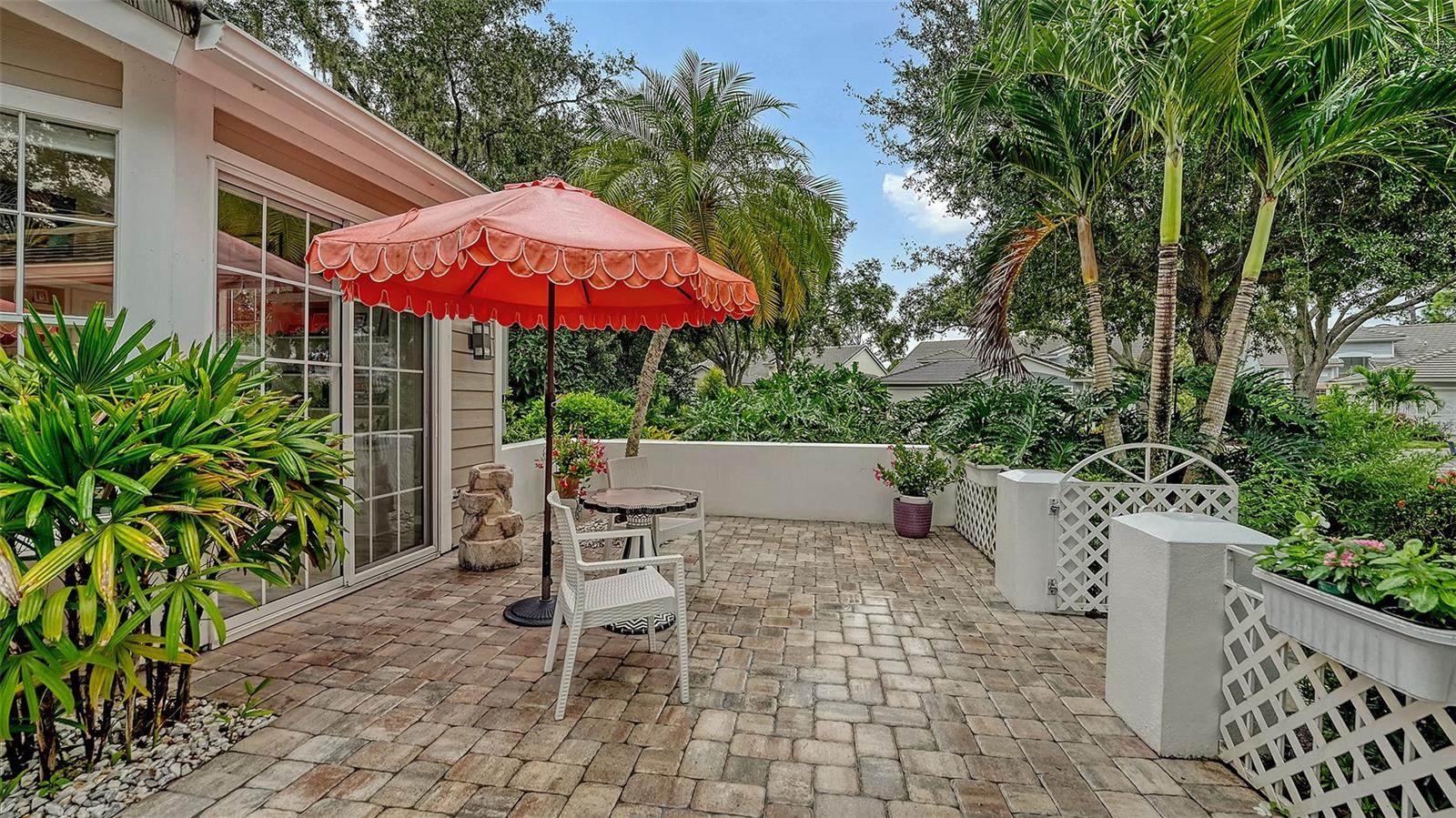 Image 4 of 72 For 7622 Whitebridge Glen