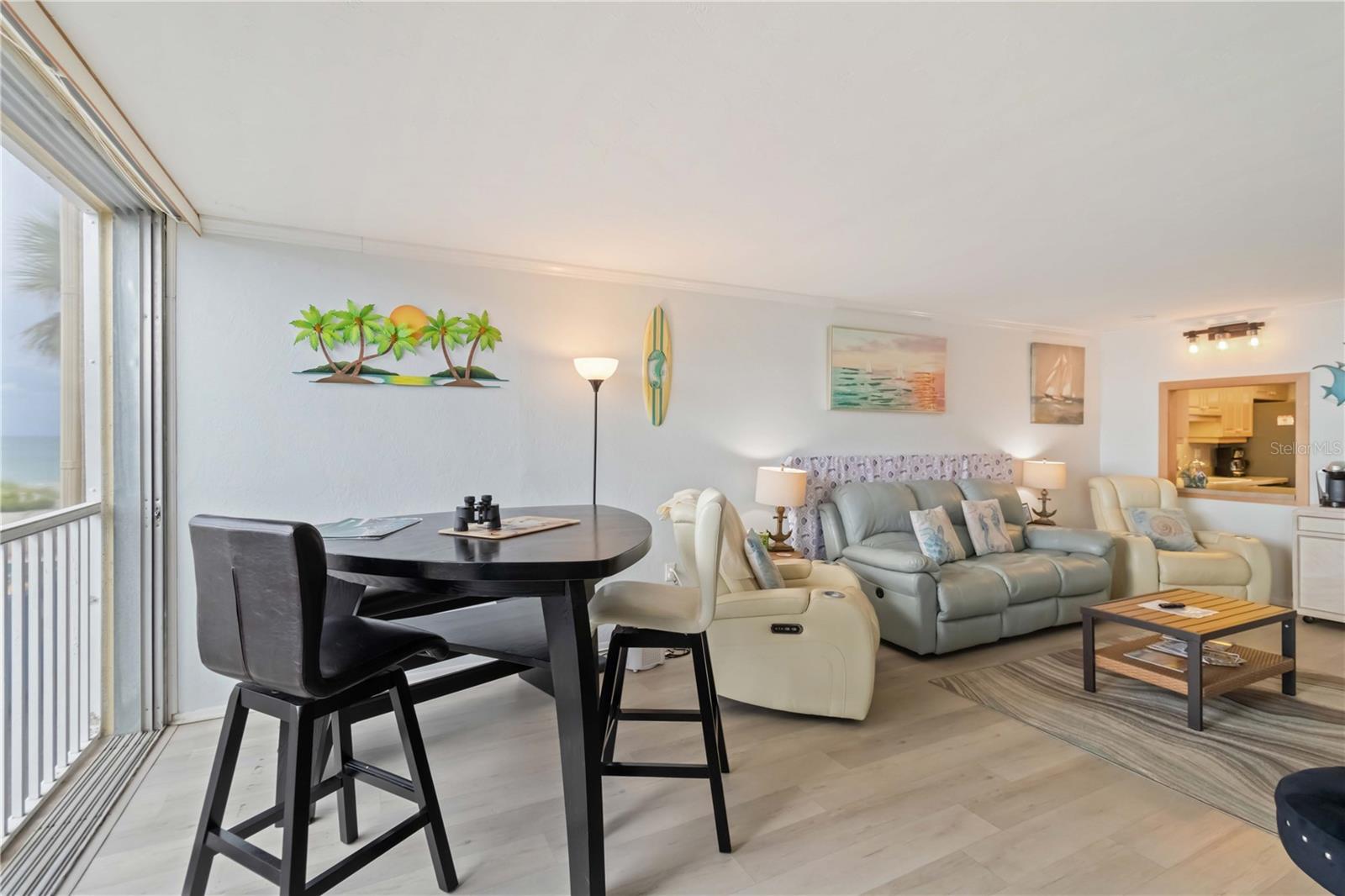 Image 18 of 69 For 1400 Tarpon Center Drive 204