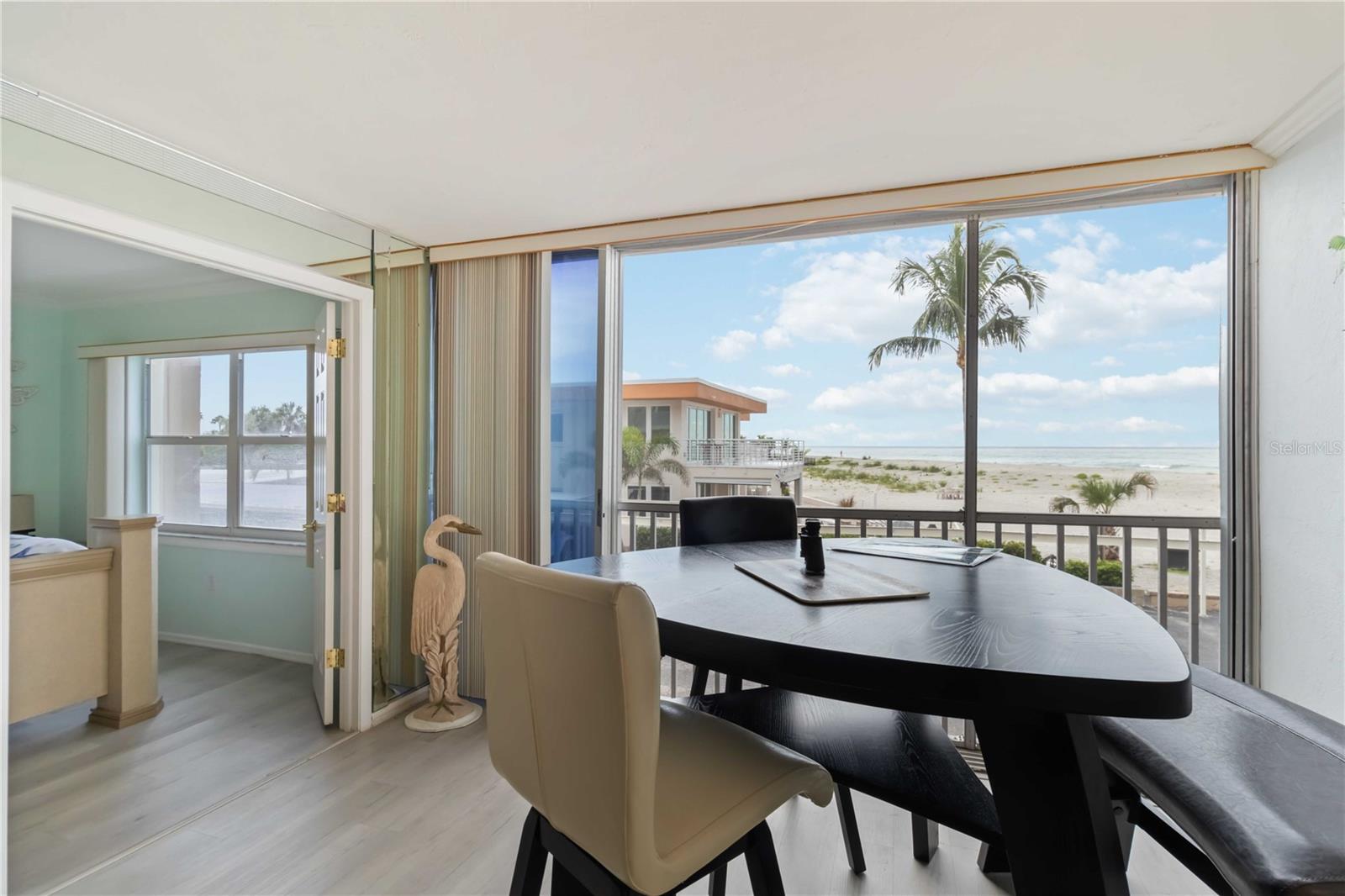 Image 2 of 69 For 1400 Tarpon Center Drive 204