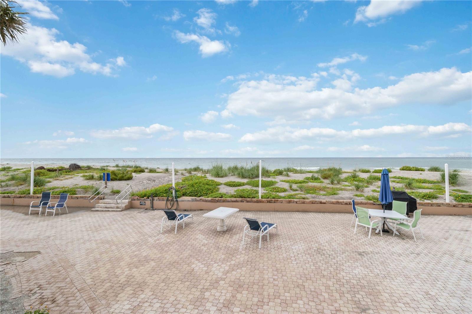 Image 39 of 69 For 1400 Tarpon Center Drive 204