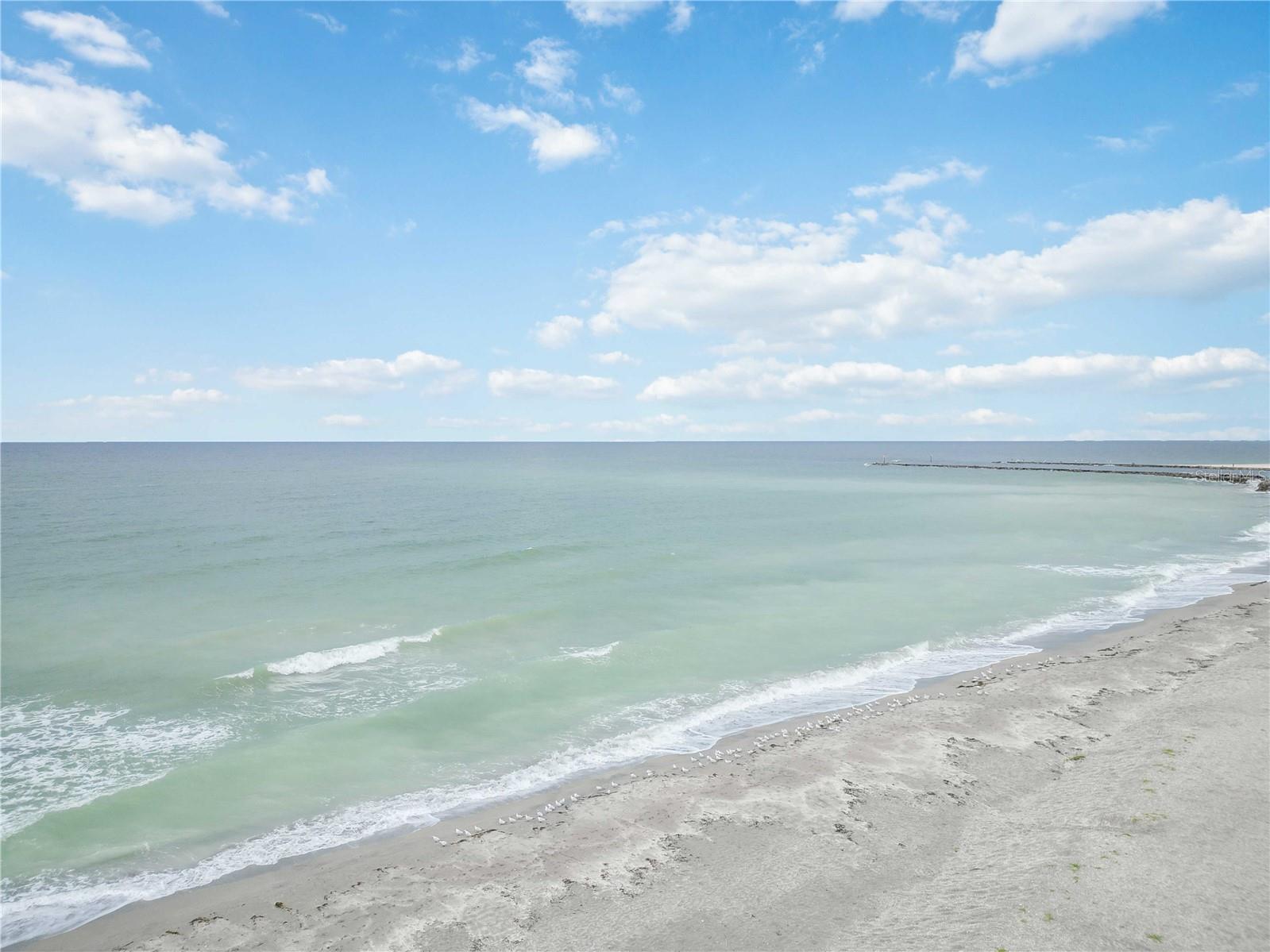 Image 49 of 69 For 1400 Tarpon Center Drive 204