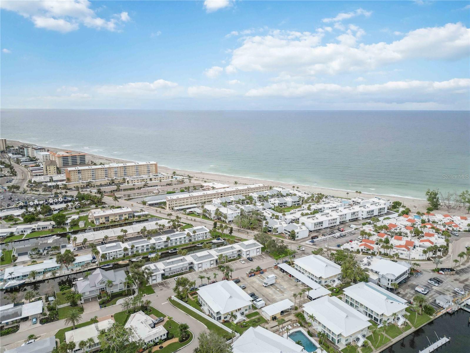 Image 56 of 69 For 1400 Tarpon Center Drive 204
