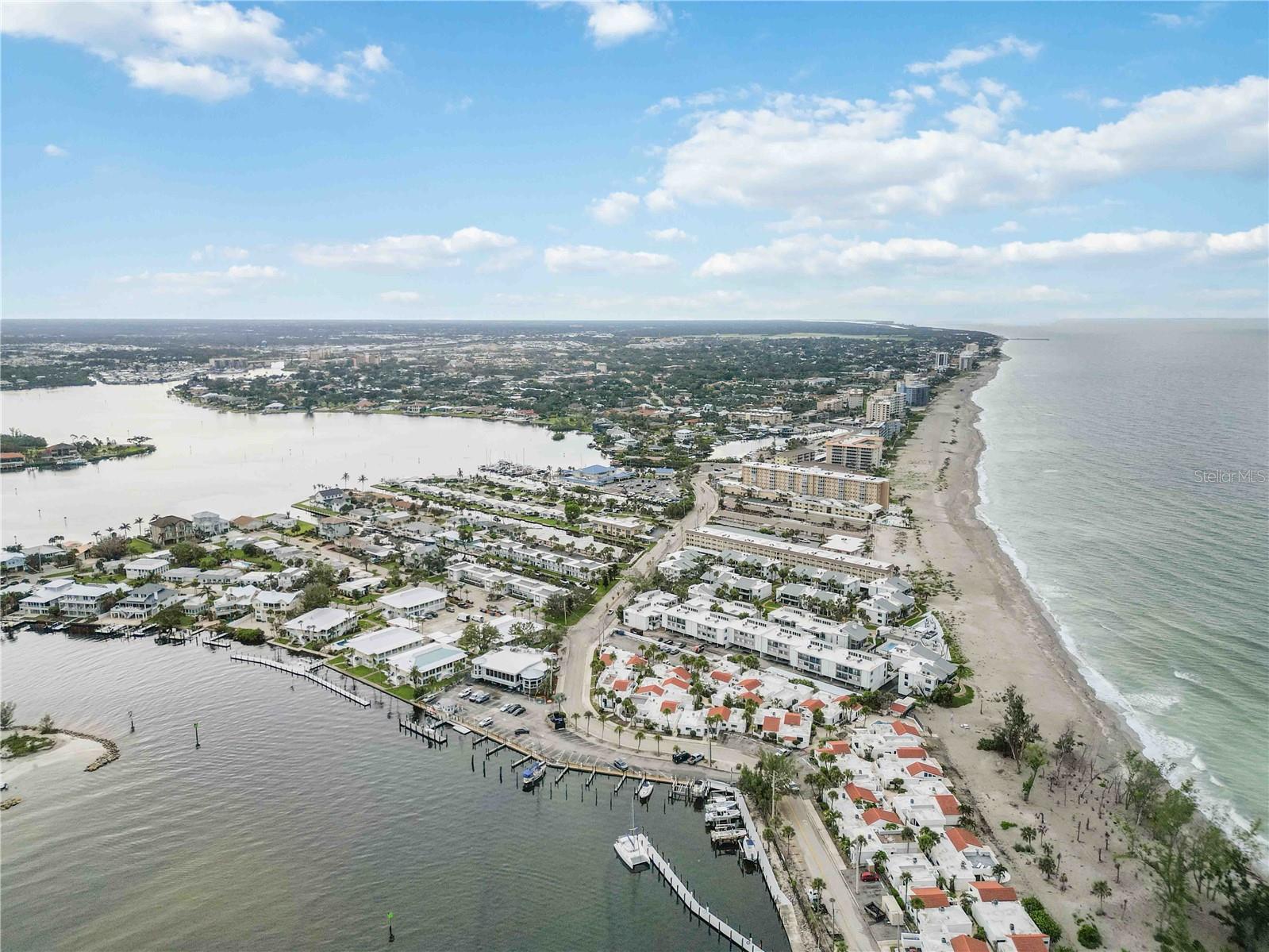 Image 58 of 69 For 1400 Tarpon Center Drive 204