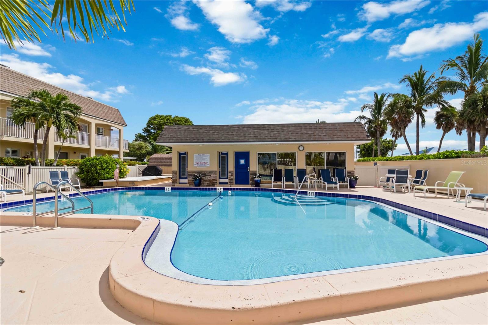 Image 69 of 69 For 1400 Tarpon Center Drive 204