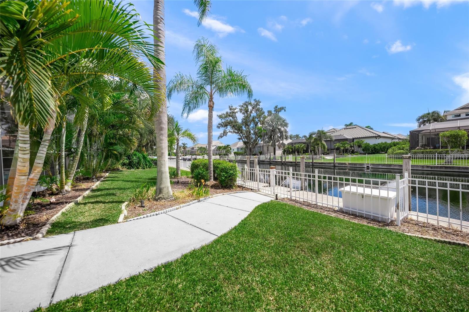 Image 36 of 54 For 4520 Blue Marlin Drive