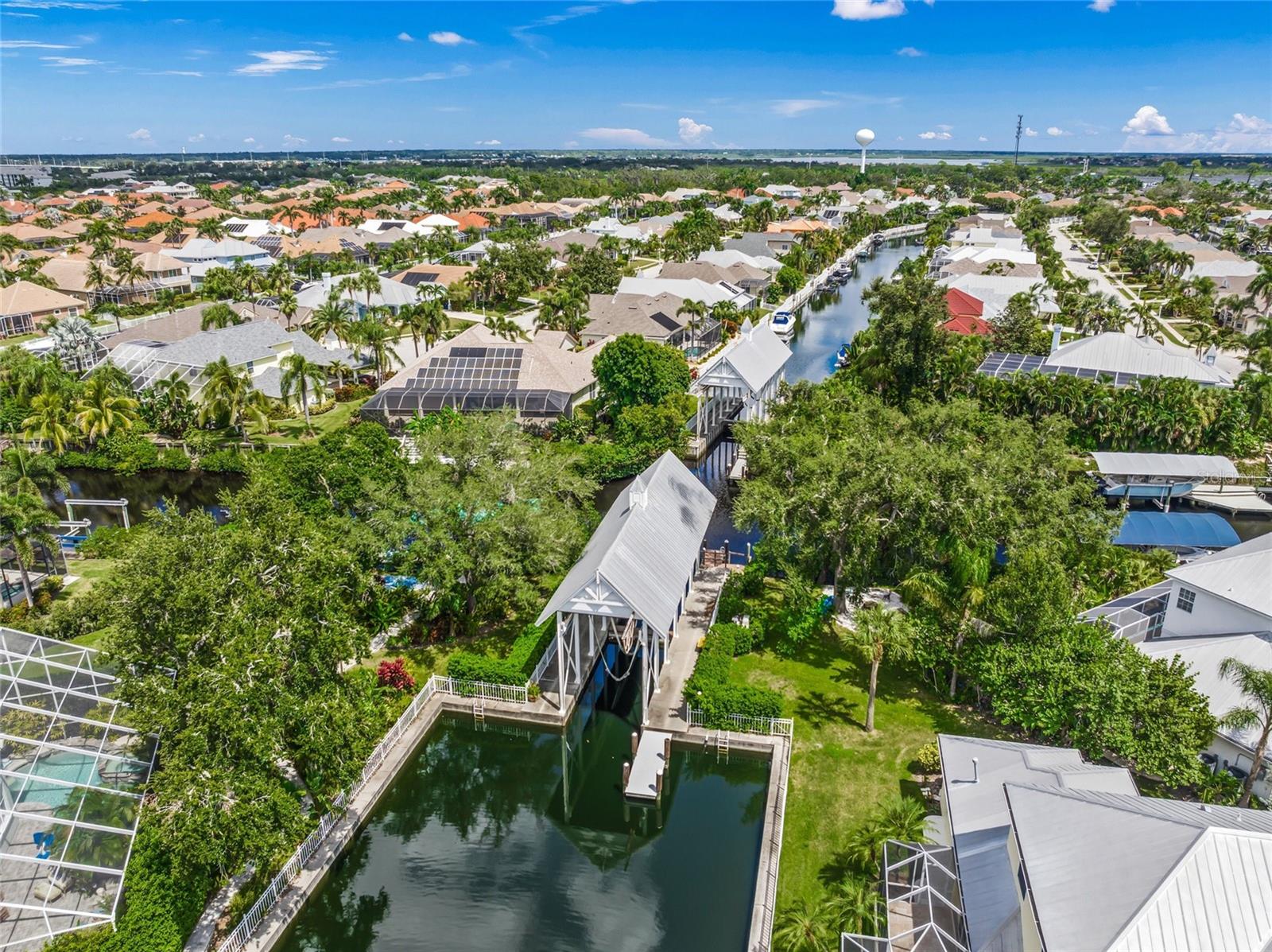 Image 39 of 54 For 4520 Blue Marlin Drive