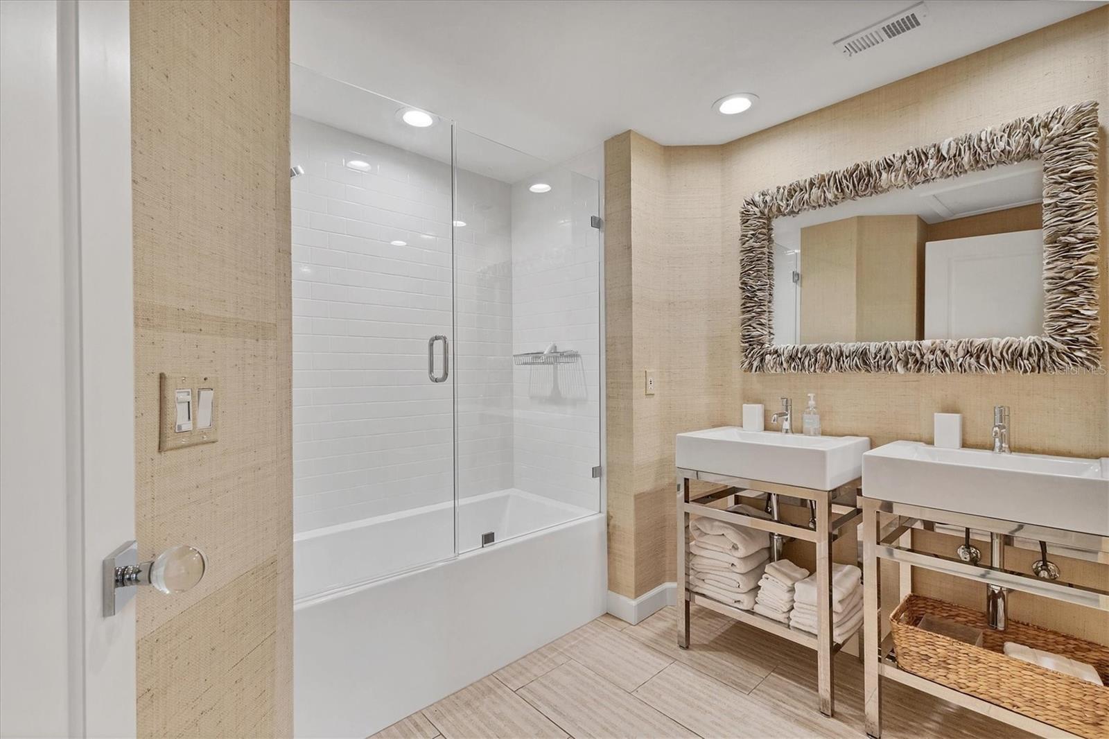 Image 23 of 52 For 3401 54th Drive W 201