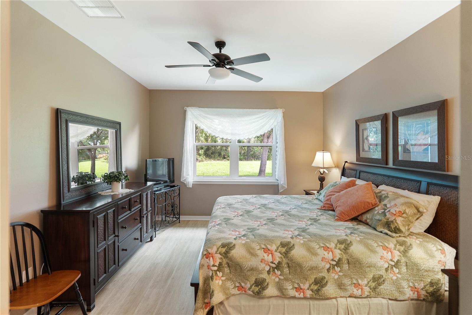 Image 21 of 62 For 13542 Abercrombie Drive