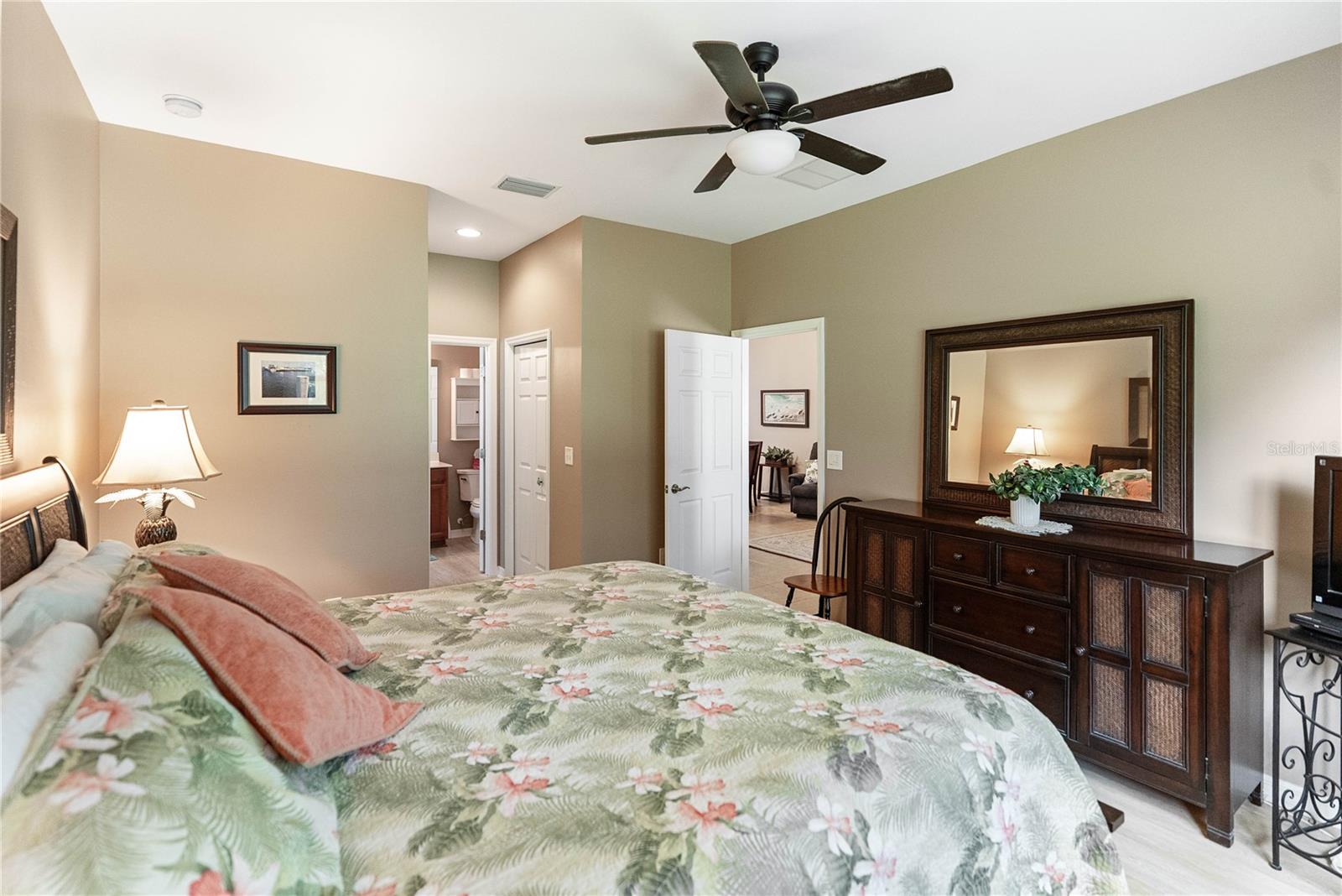 Image 22 of 62 For 13542 Abercrombie Drive
