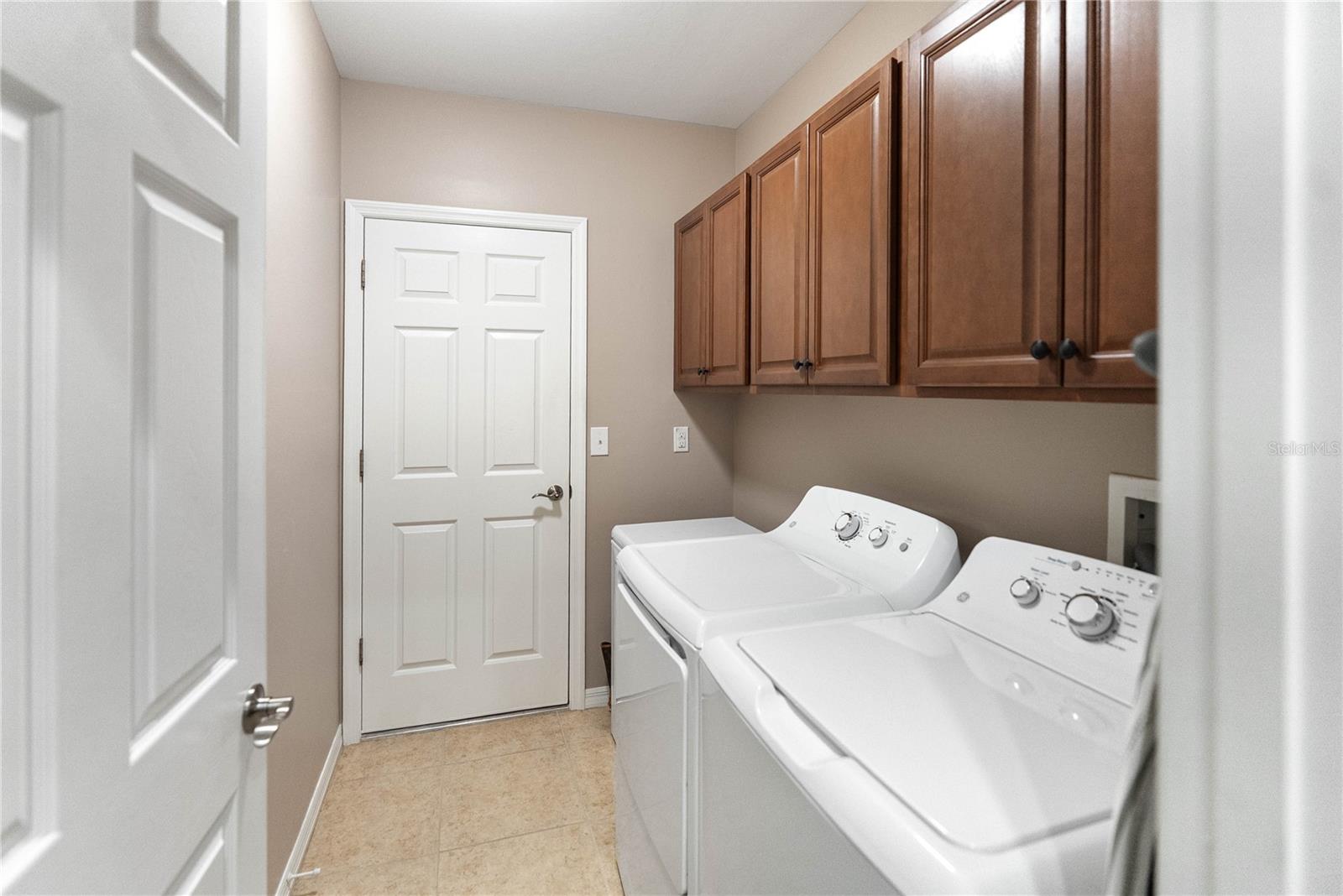 Image 43 of 62 For 13542 Abercrombie Drive