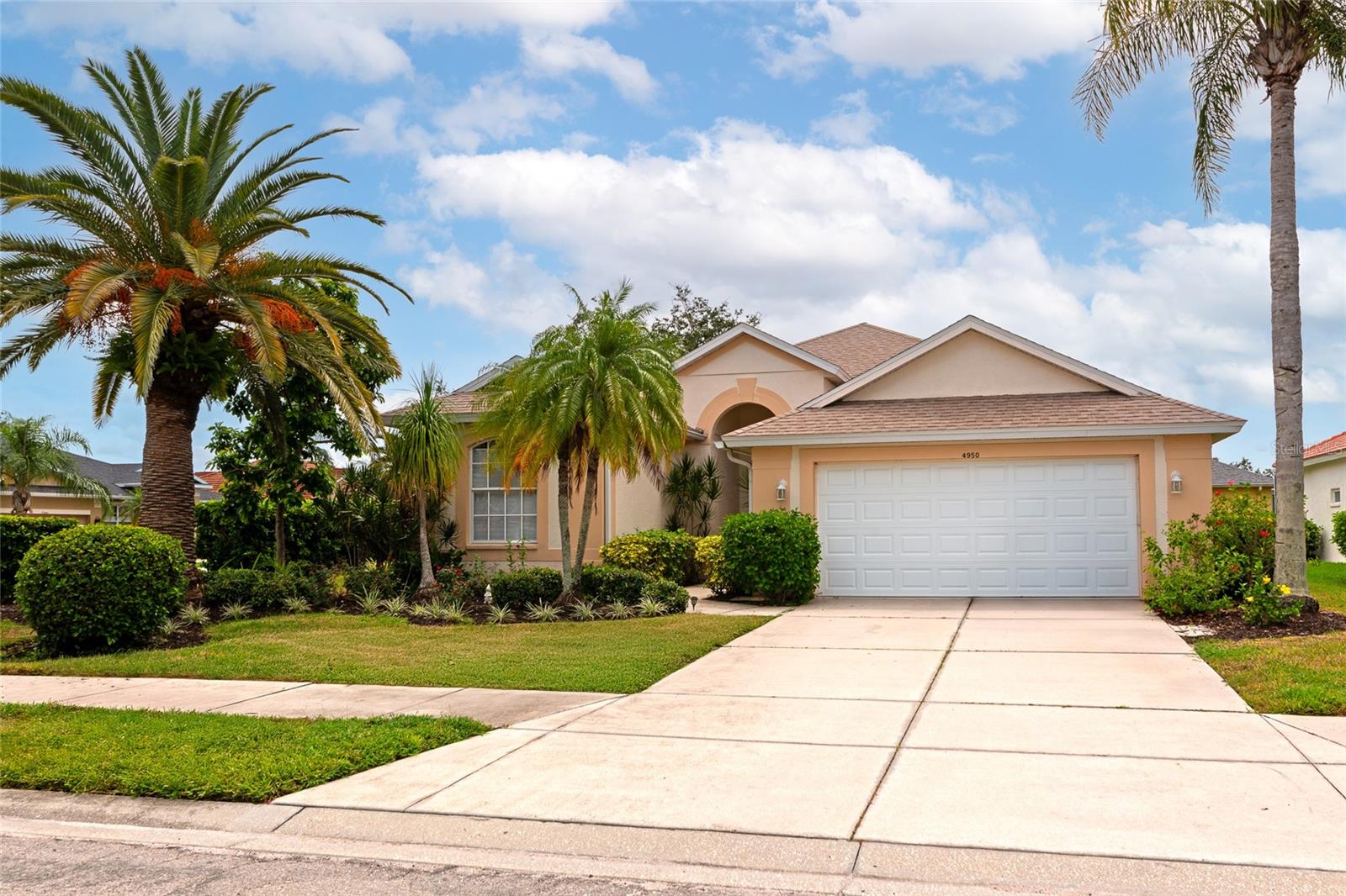 Image 2 of 44 For 4950 Flagstone Drive