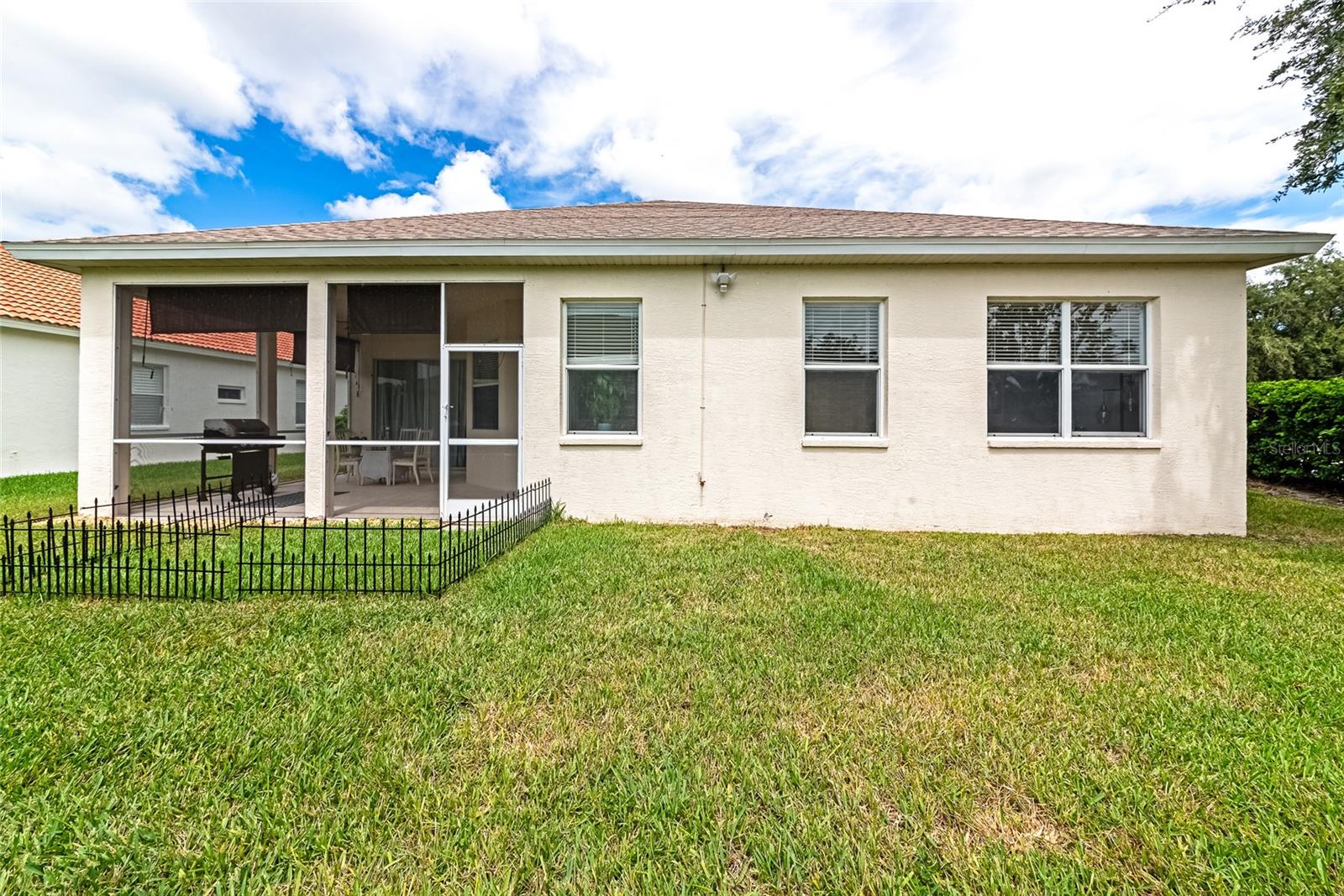 Image 36 of 44 For 4950 Flagstone Drive