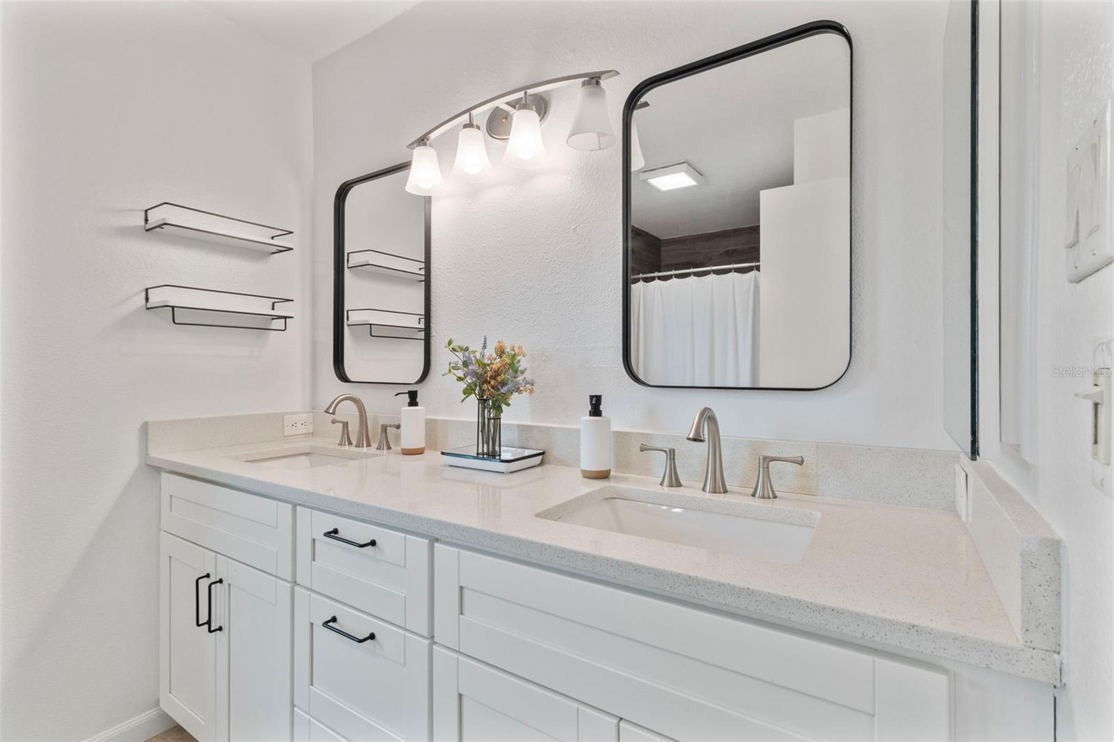 Image 19 of 46 For 305 Angelico Drive