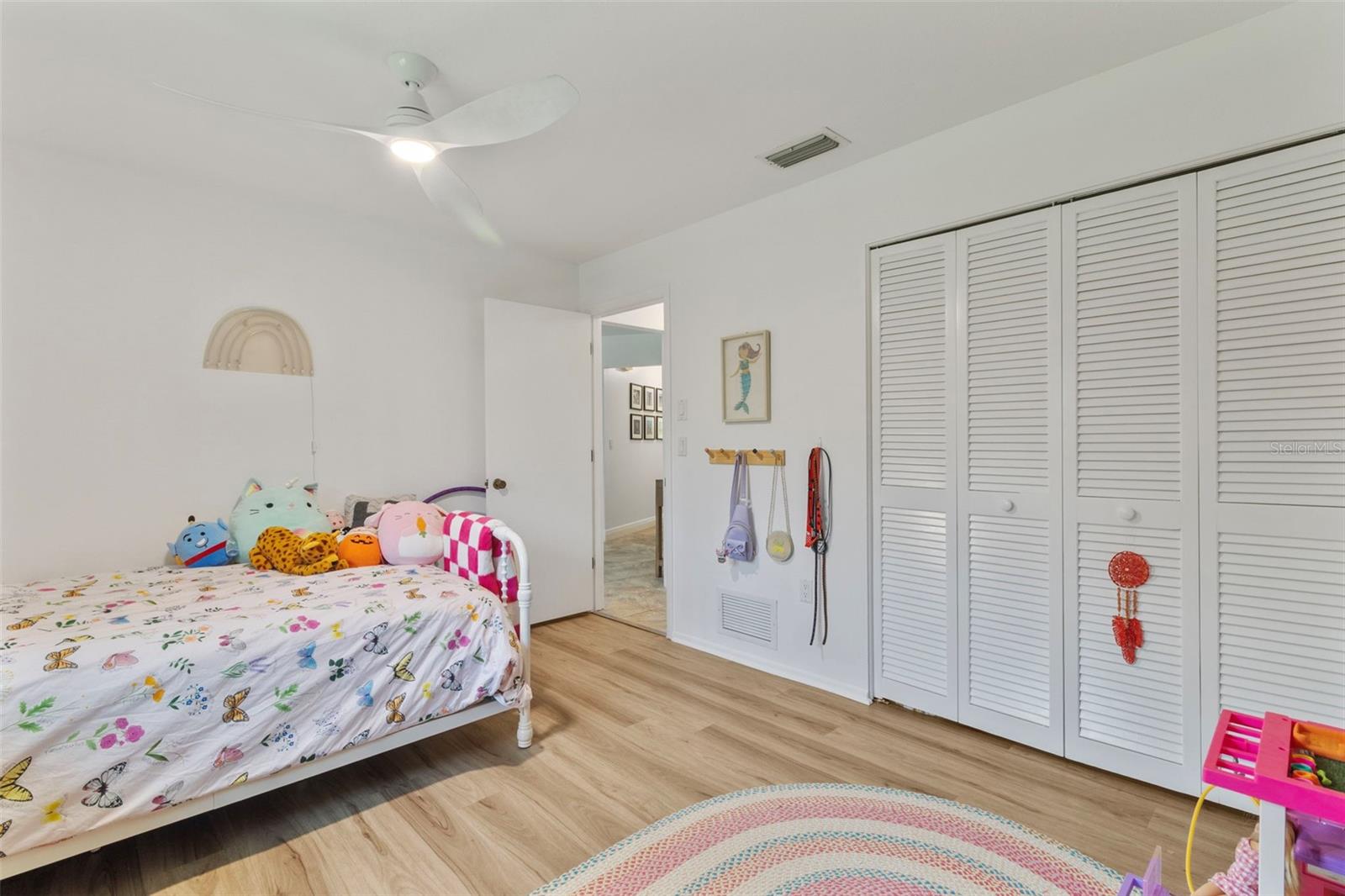 Image 31 of 46 For 305 Angelico Drive