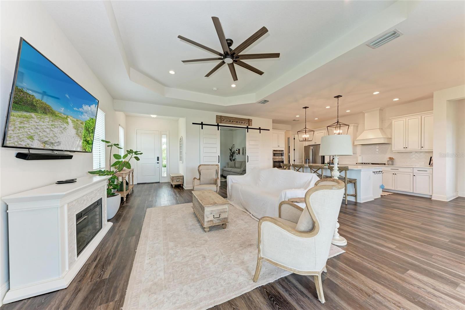 Image 11 of 70 For 13716 Old Creek Court