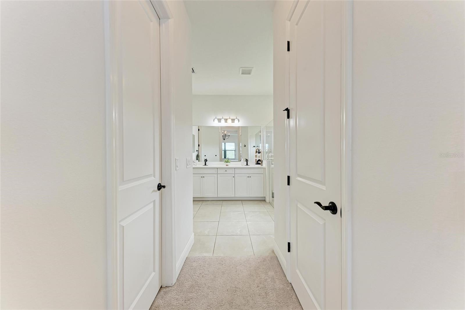 Image 26 of 70 For 13716 Old Creek Court