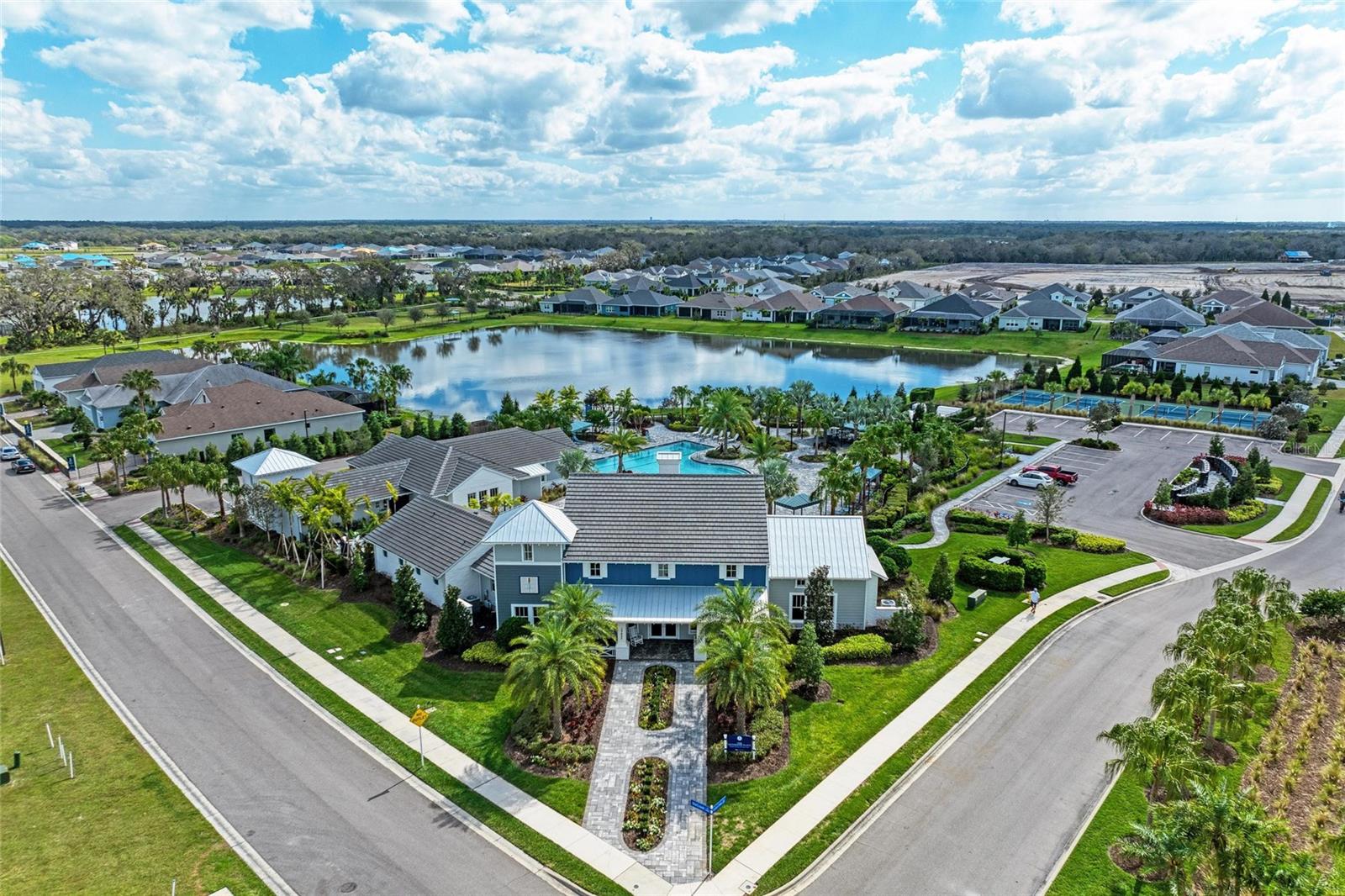 Image 46 of 70 For 13716 Old Creek Court