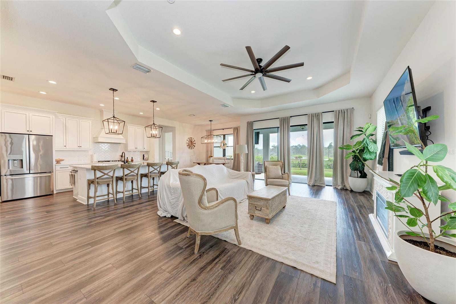 Image 8 of 70 For 13716 Old Creek Court