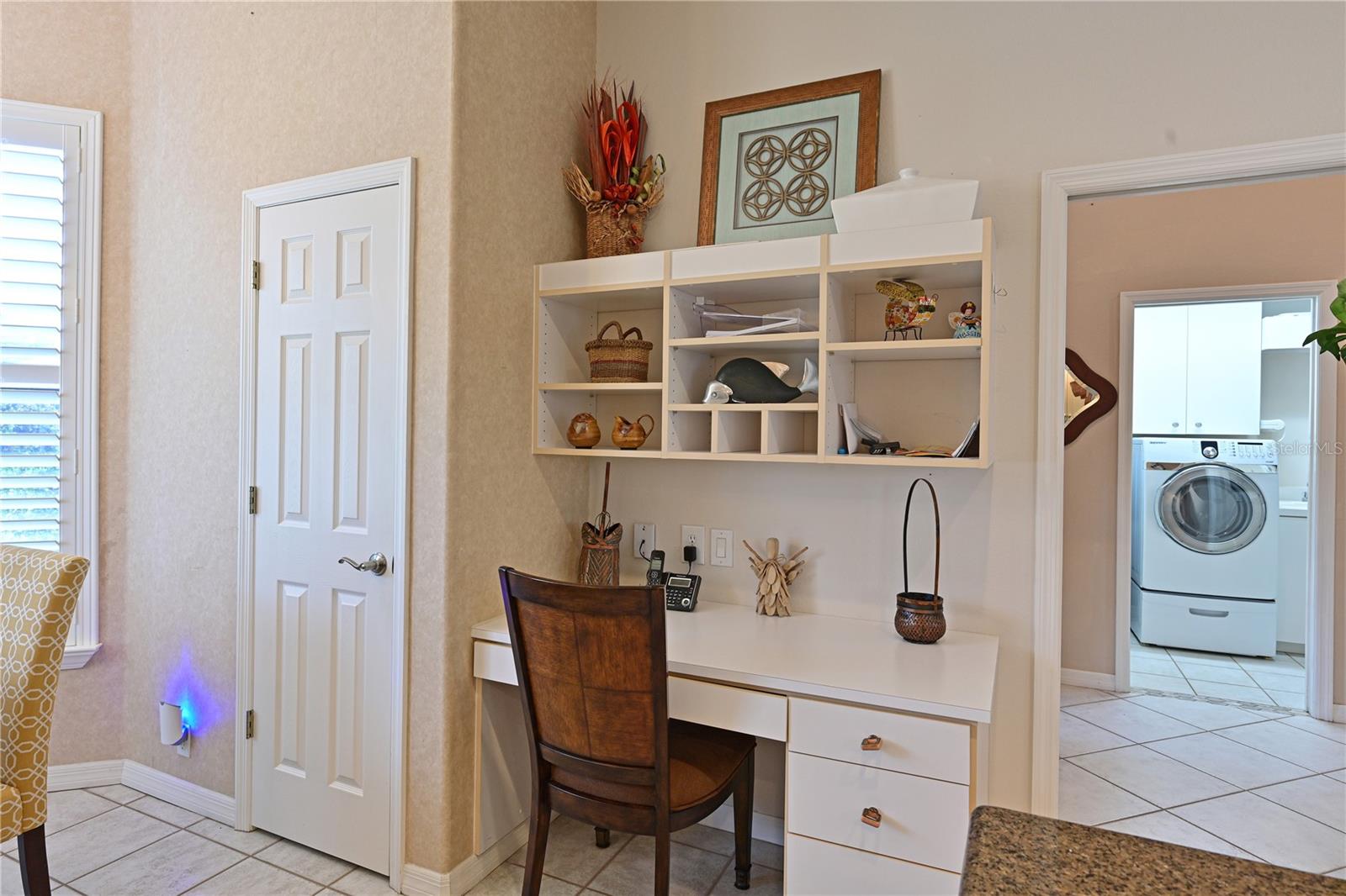 Image 15 of 55 For 5811 White Oak Bayou Court