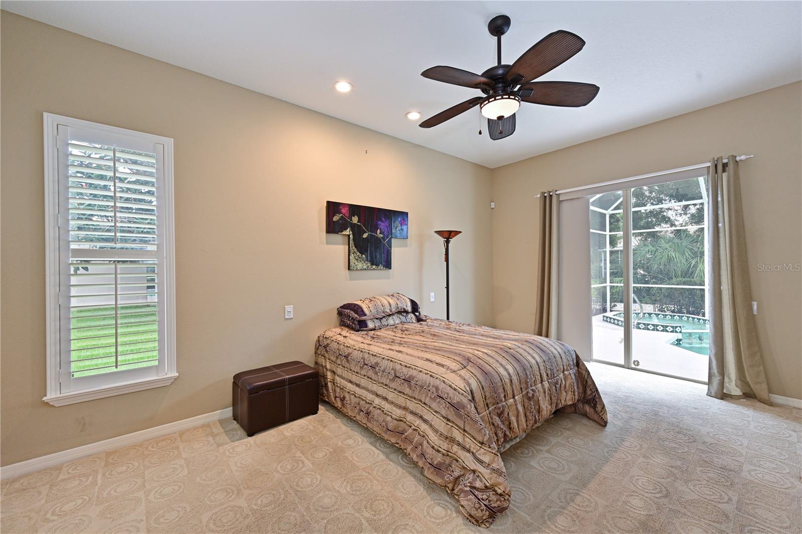 Image 18 of 55 For 5811 White Oak Bayou Court