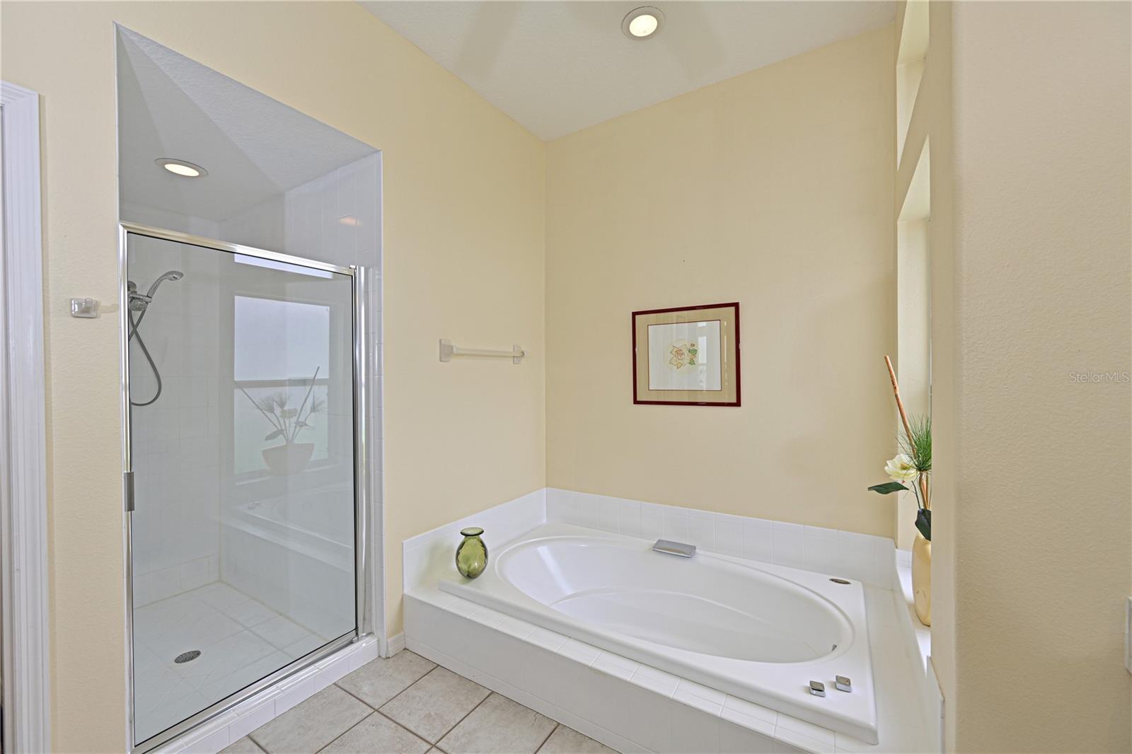 Image 20 of 55 For 5811 White Oak Bayou Court