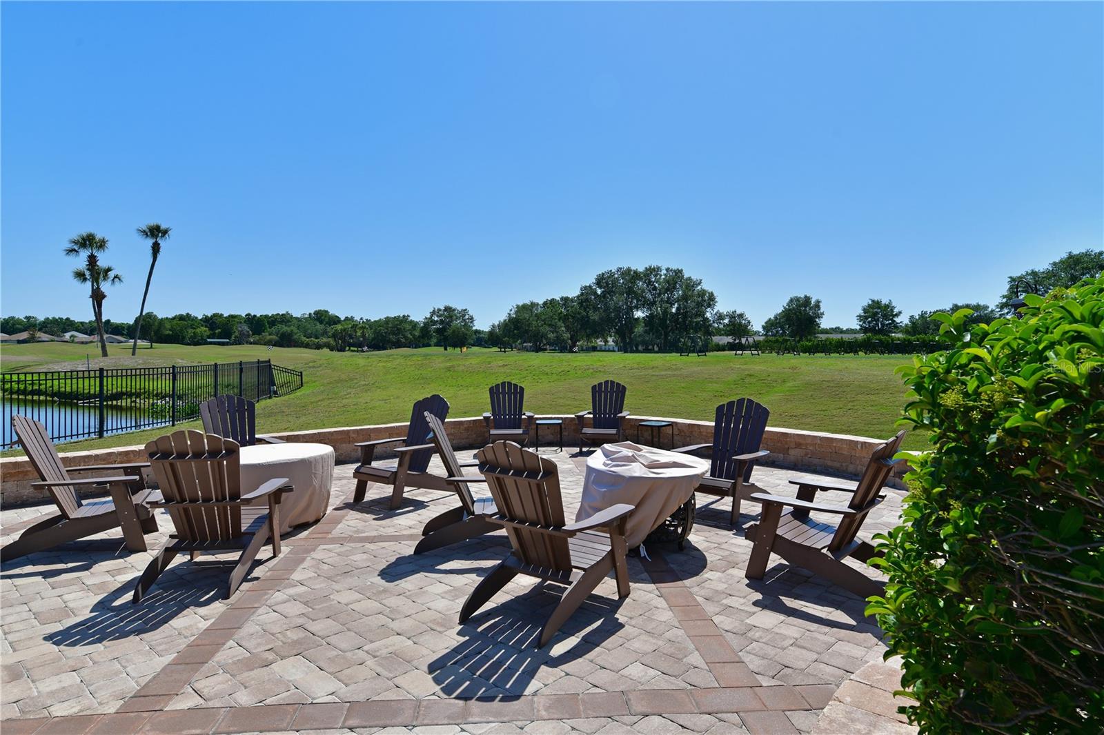 Image 44 of 55 For 5811 White Oak Bayou Court