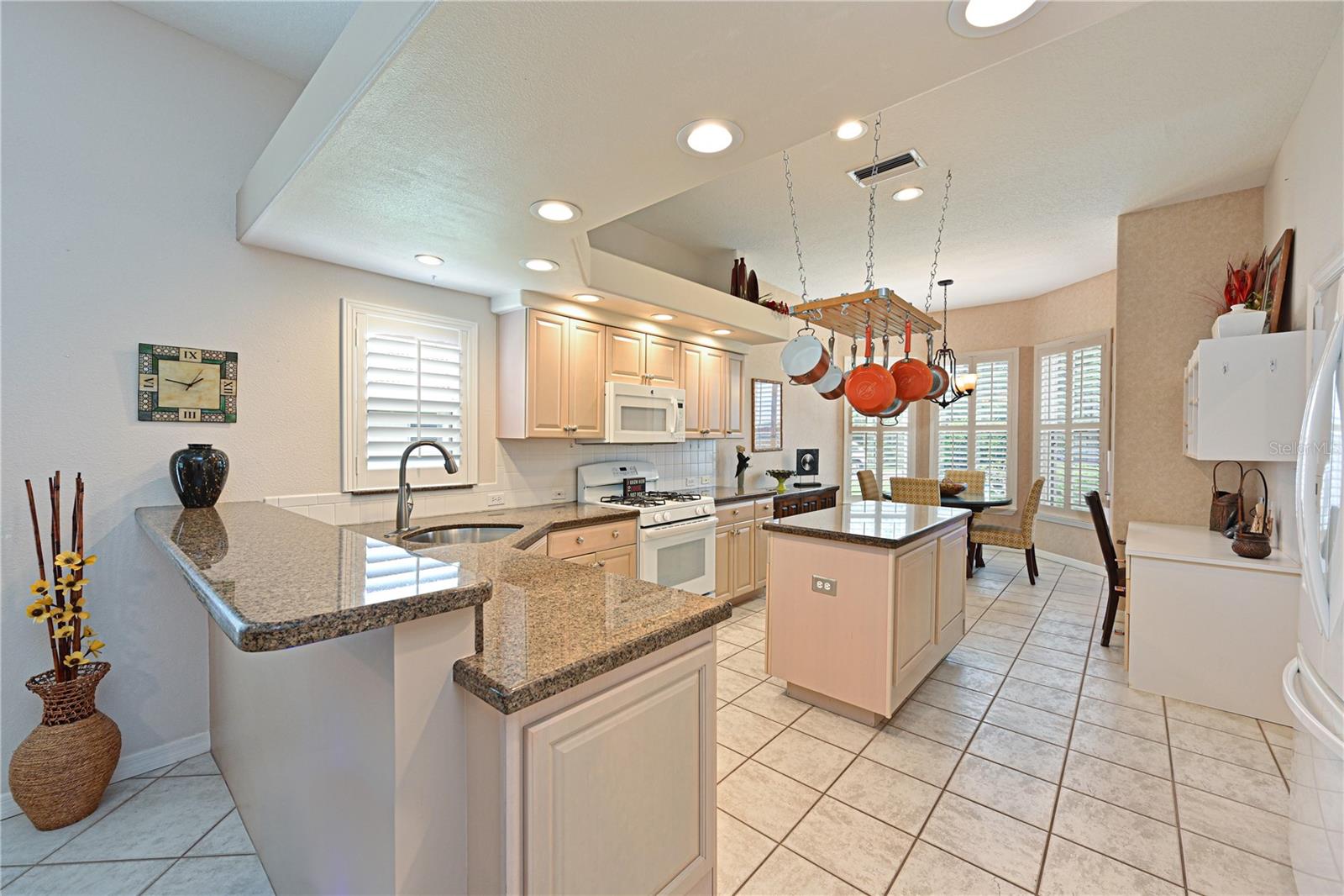 Image 9 of 55 For 5811 White Oak Bayou Court