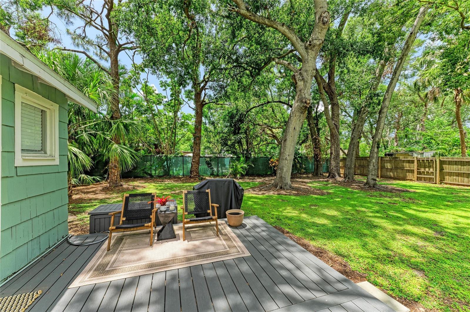 Image 33 of 47 For 2418 12th Avenue W