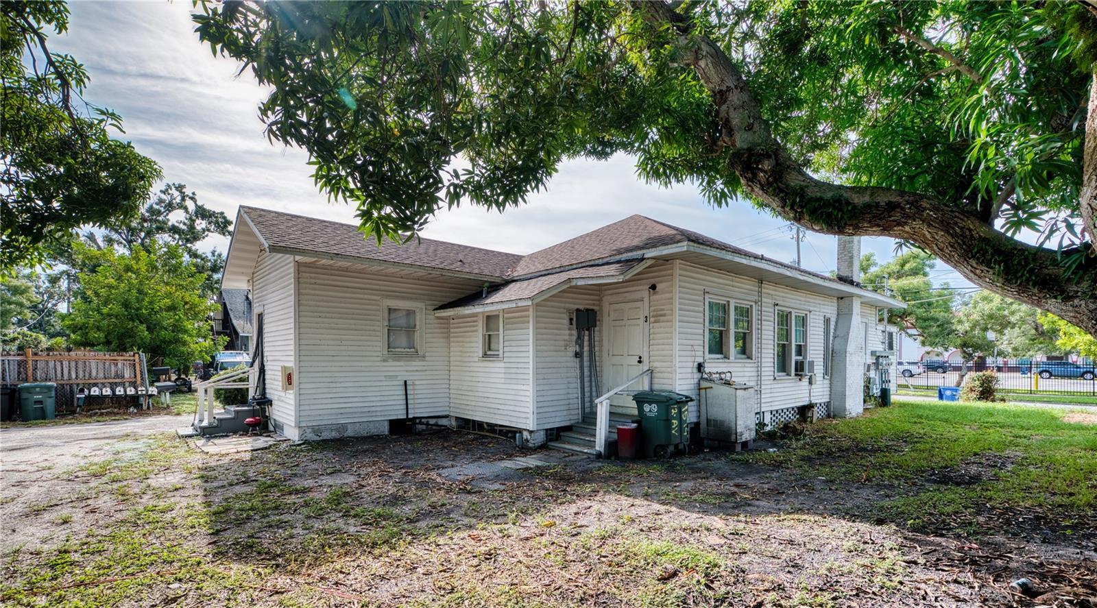 Image 6 of 31 For 1514 12th Avenue W