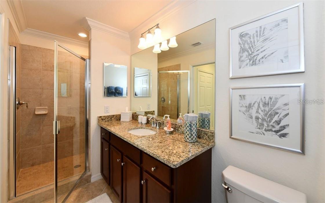 Image 17 of 35 For 16904 Vardon Terrace  201