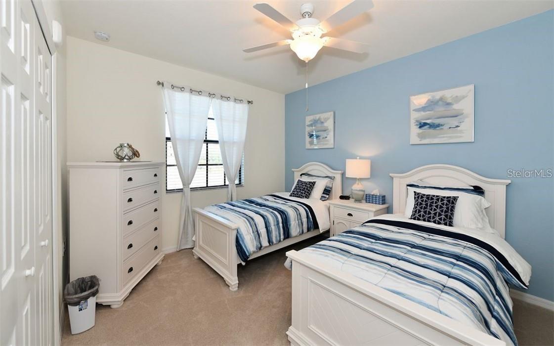 Image 18 of 35 For 16904 Vardon Terrace  201