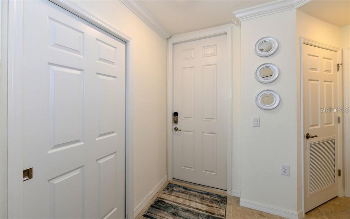 Image 3 of 35 For 16904 Vardon Terrace  201