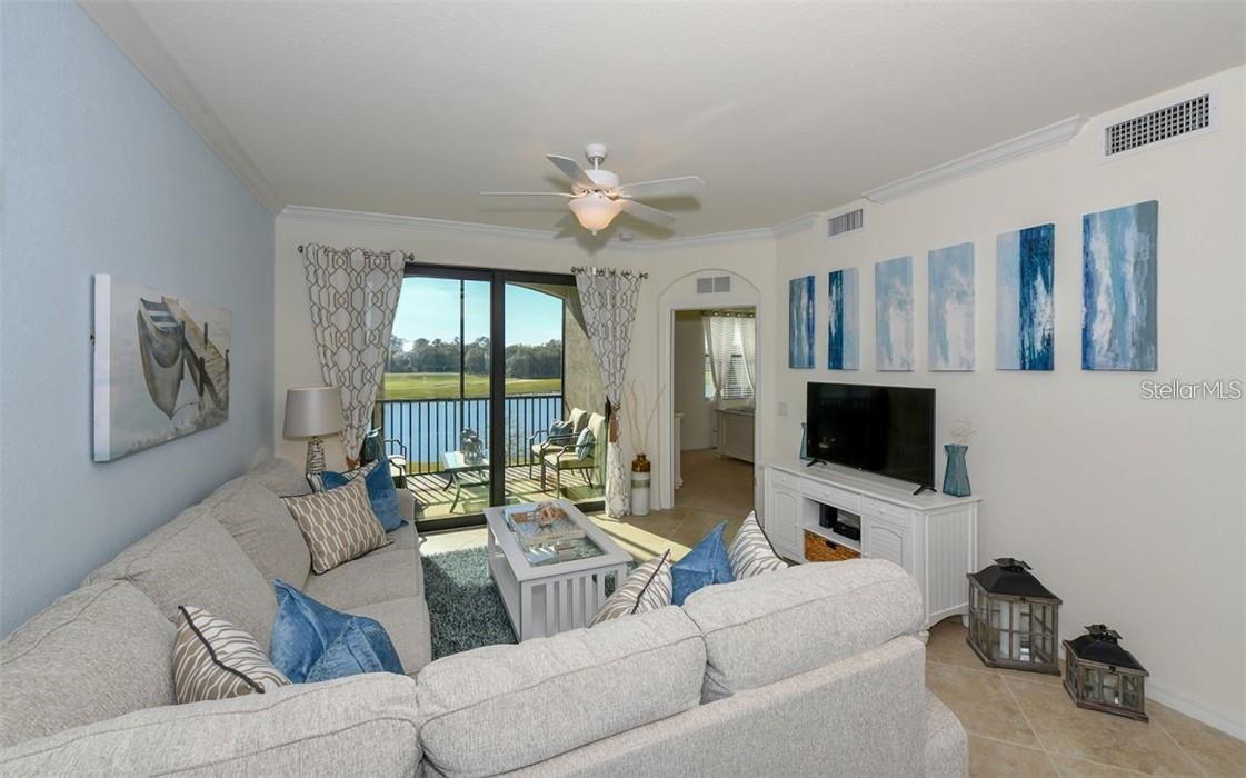 Image 5 of 35 For 16904 Vardon Terrace  201
