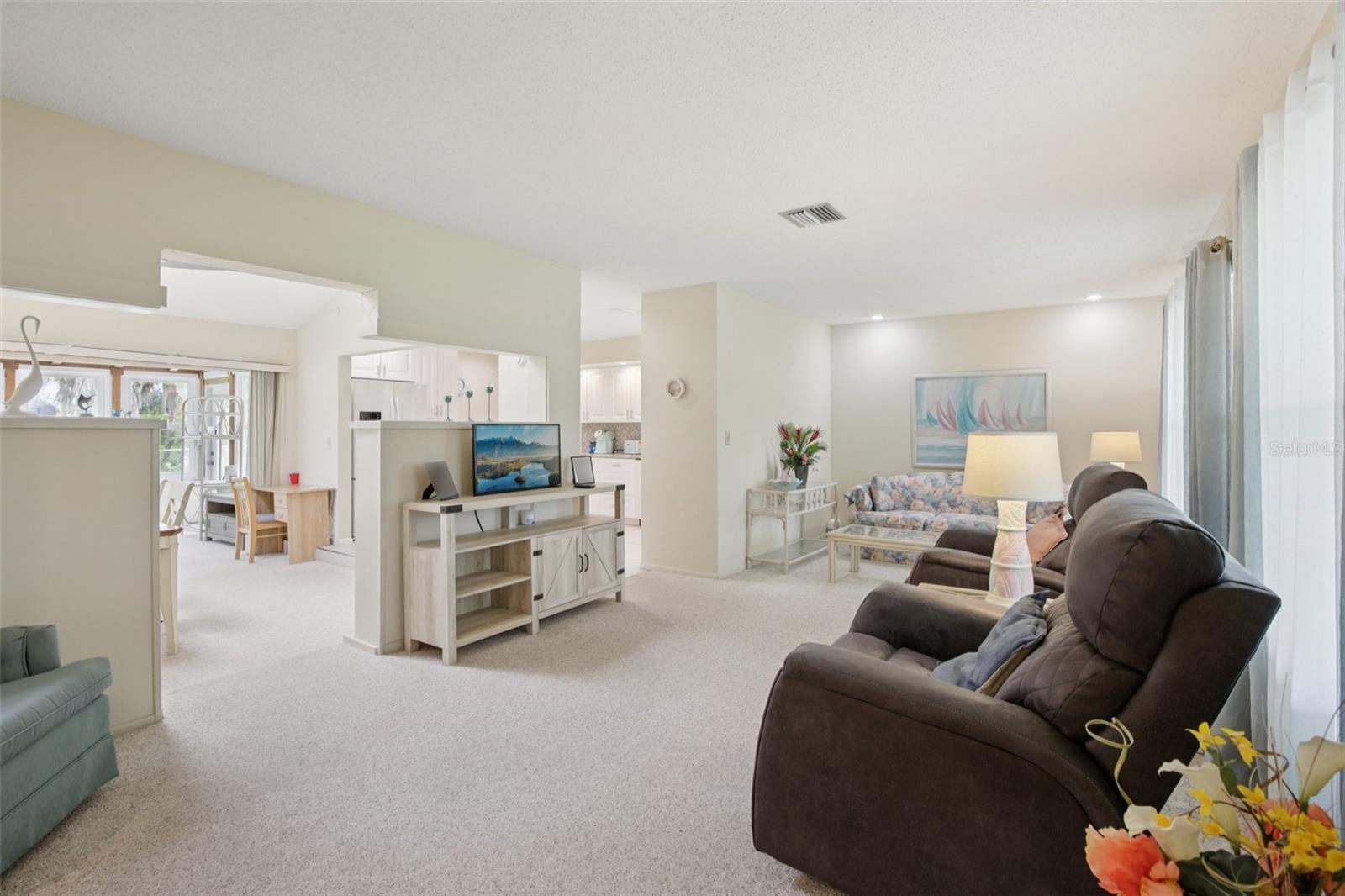 Image 2 of 43 For 2256 Auburn Boulevard