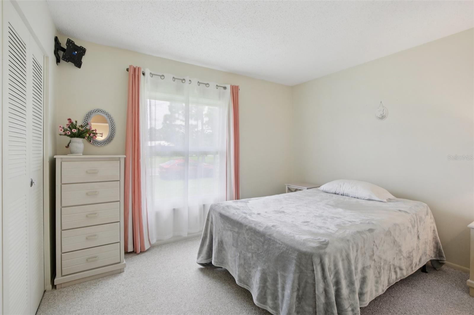 Image 26 of 43 For 2256 Auburn Boulevard