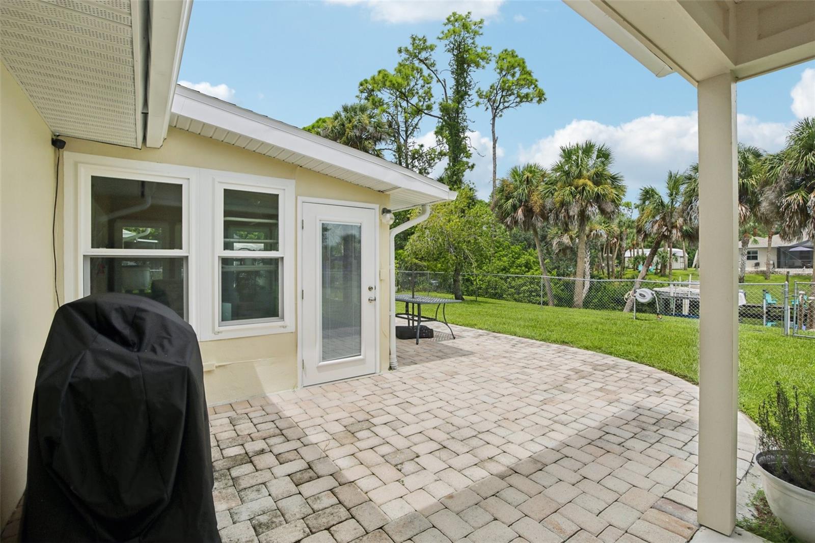 Image 40 of 43 For 2256 Auburn Boulevard