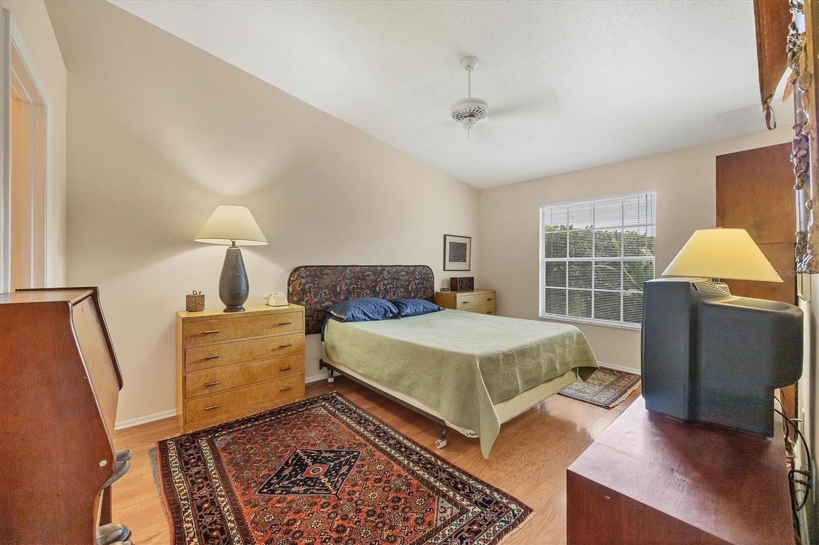 Image 12 of 34 For 3890 40th Avenue W