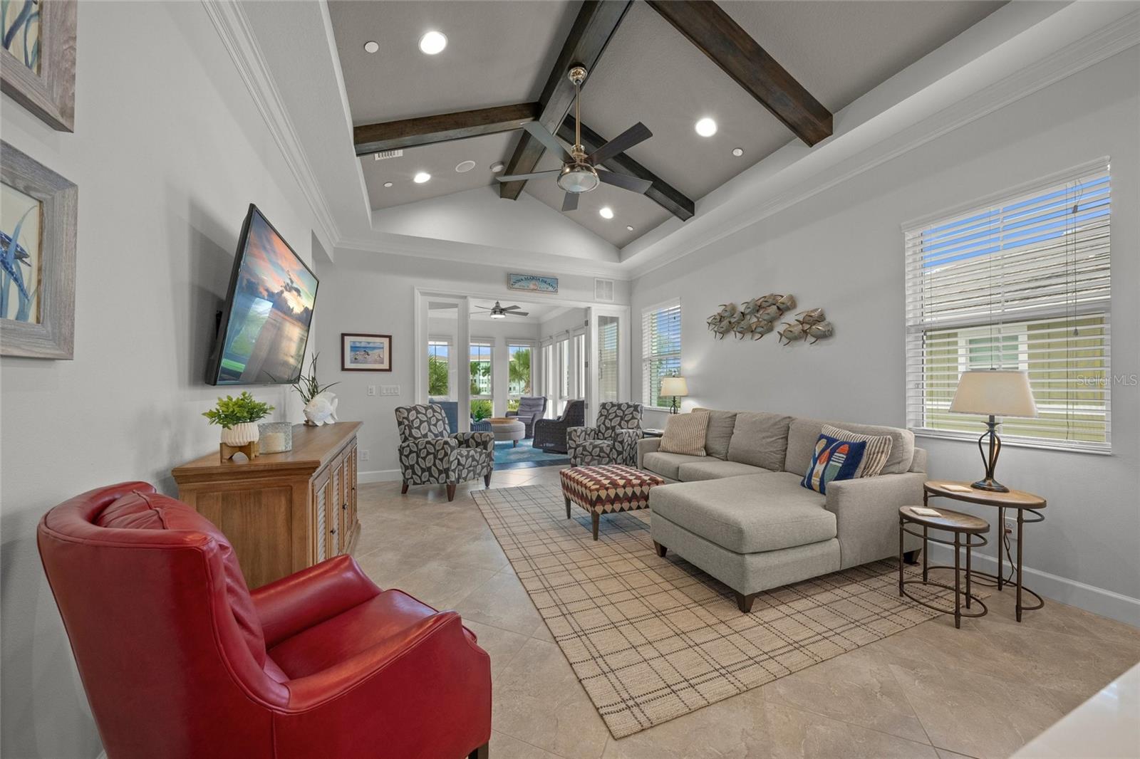 Image 11 of 51 For 340 Sapphire Lake Drive 201